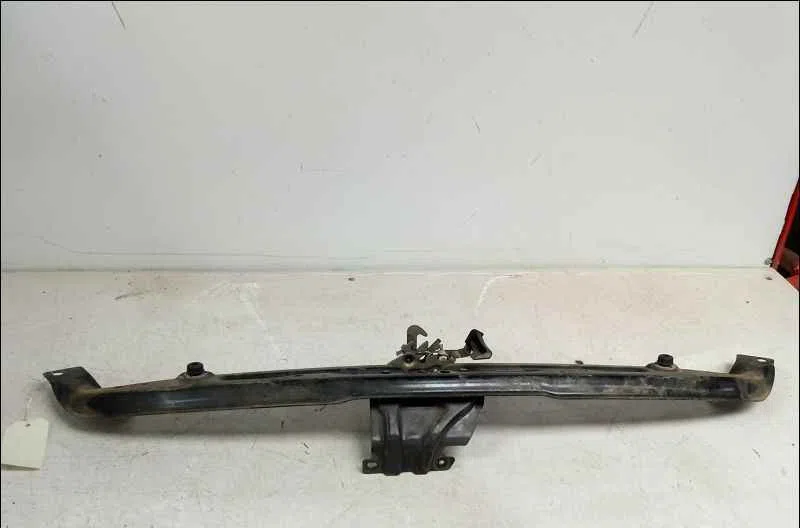 Traverse supérieure armature avant PEUGEOT 206 occasion