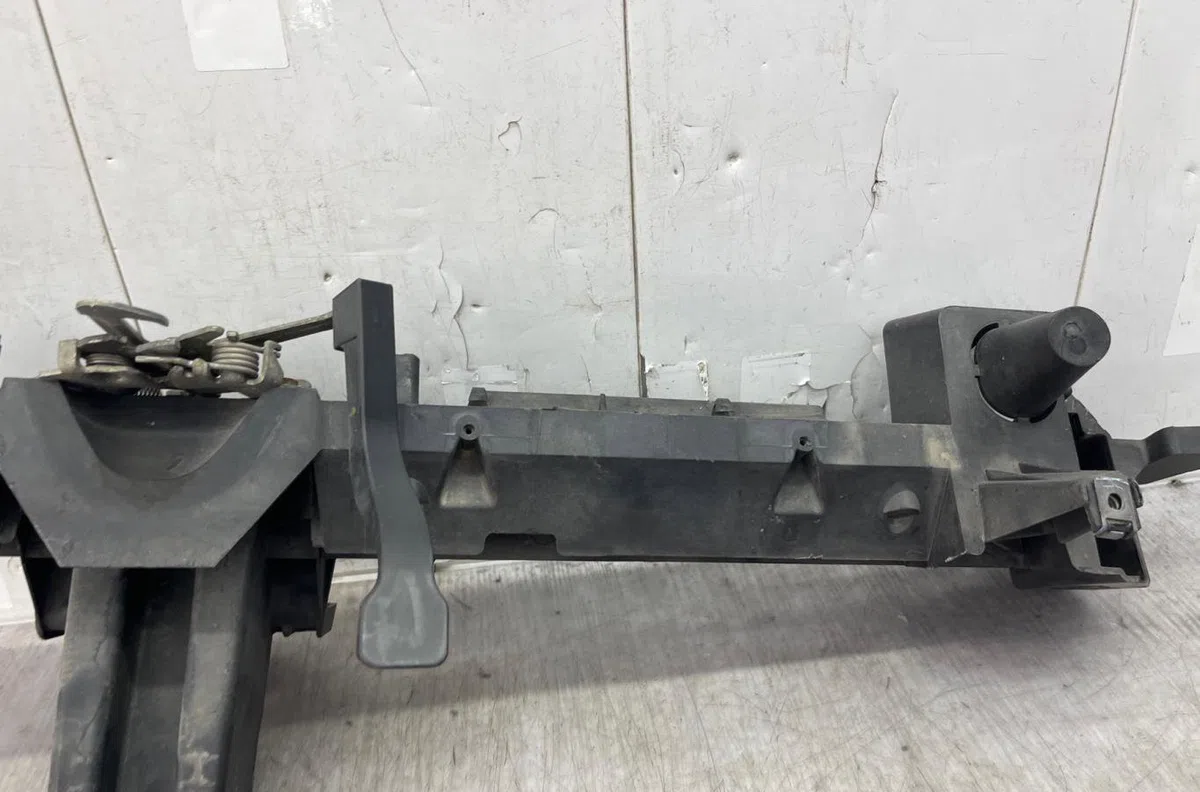Traverse supérieure armature avant PEUGEOT 3008 1 PHASE 1 occasion