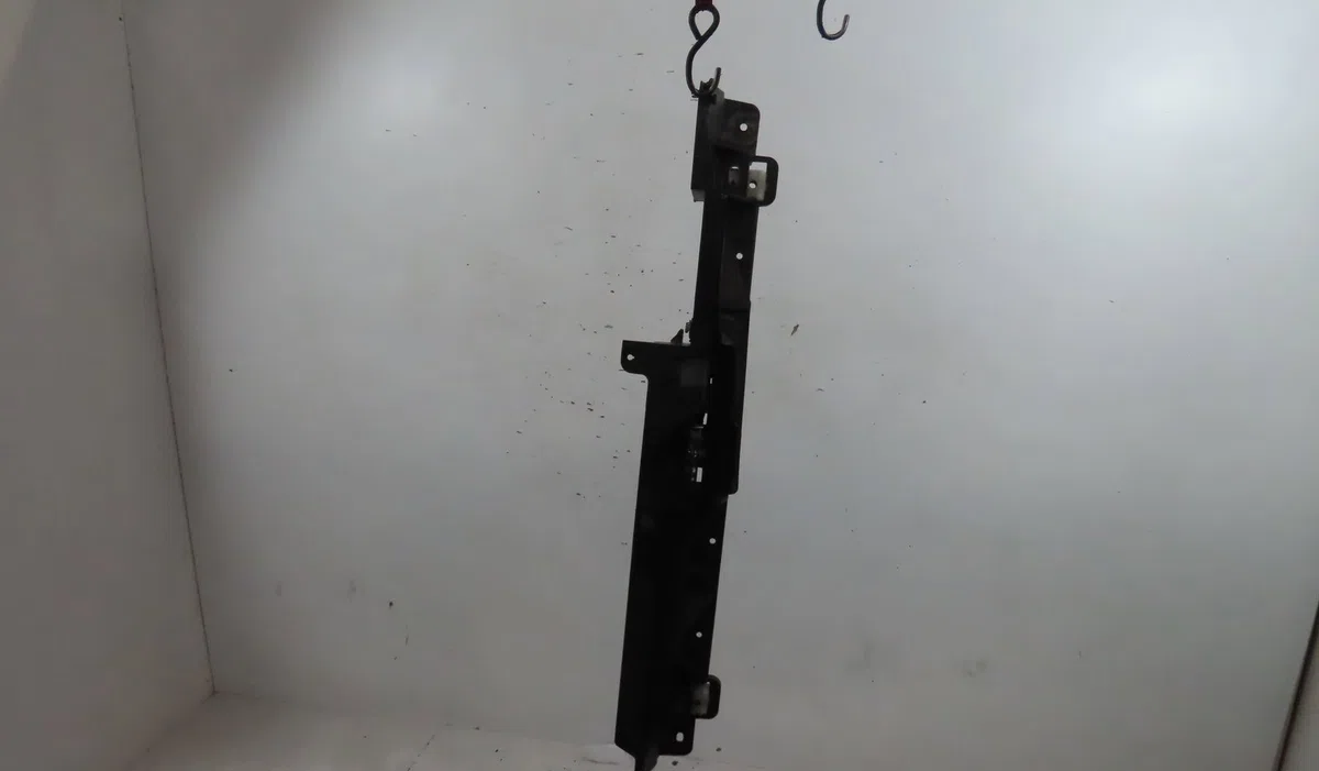 Traverse supérieure armature avant PEUGEOT 3008 2019 occasion