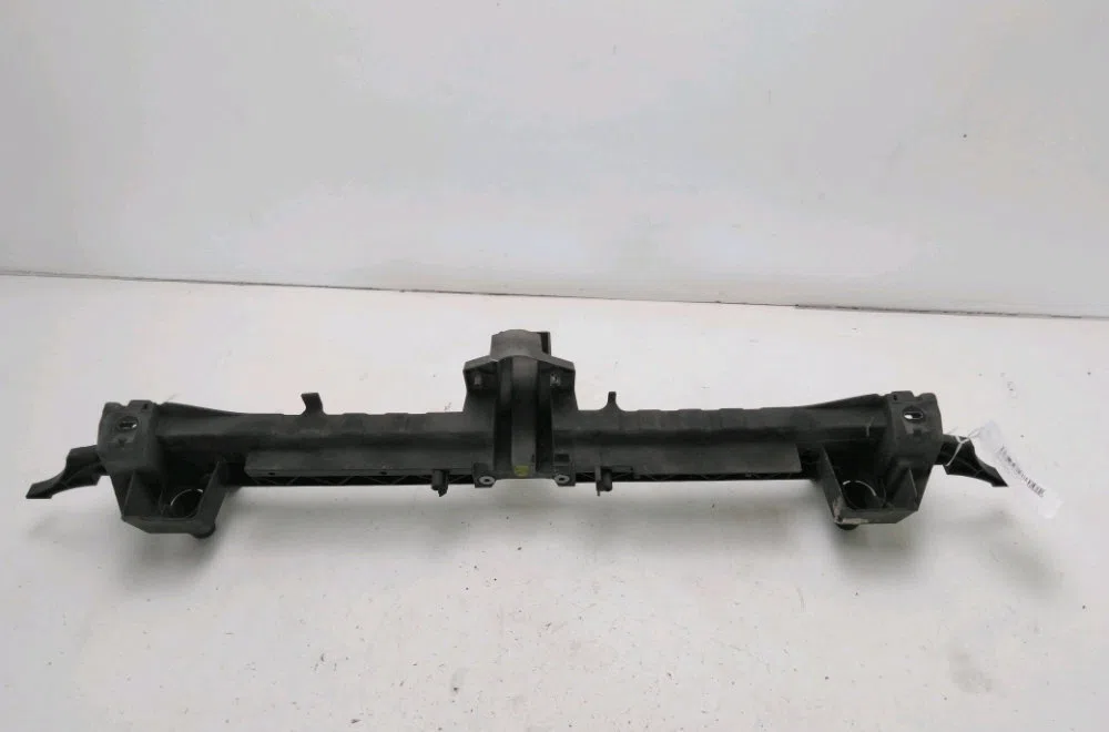 Traverse supérieure armature avant Peugeot 3008 Monospace (0U_) 1.6 hdi (2009-2016) 5 portes occasion