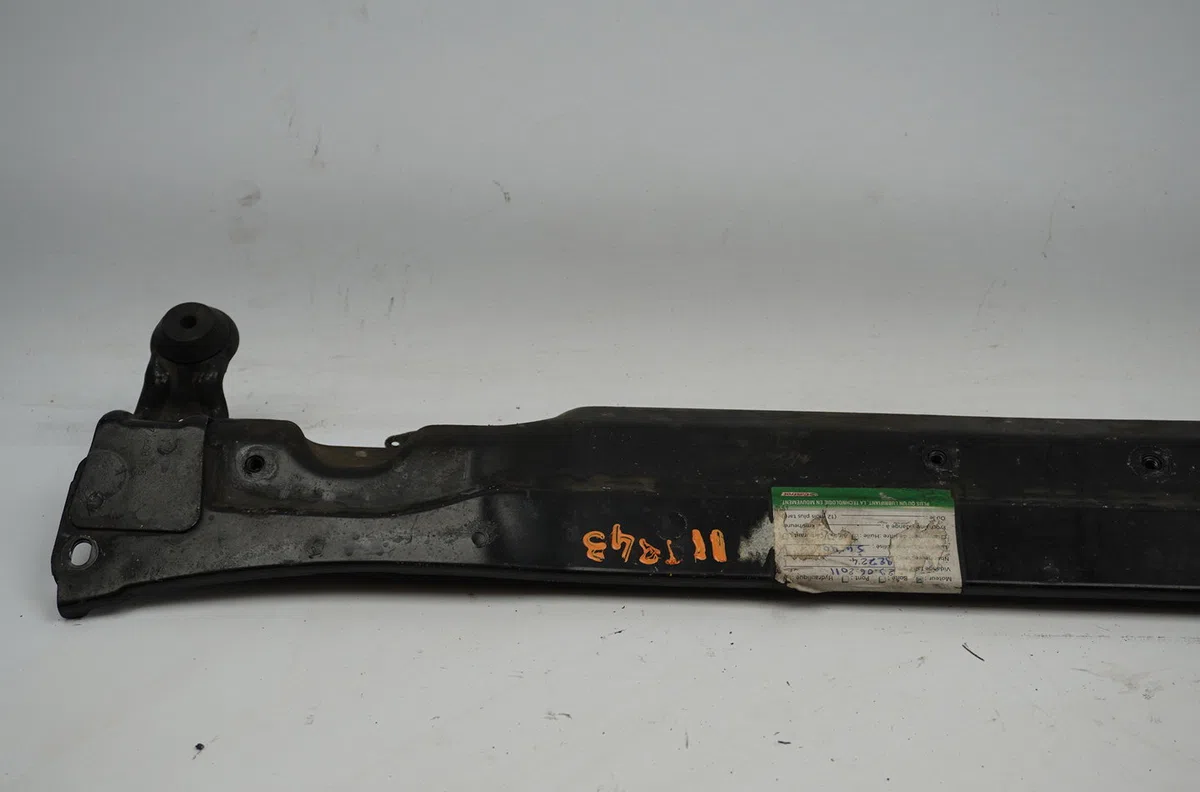 Traverse supérieure armature avant Peugeot 406 (8B) 2.0 16v (2000-2004) occasion