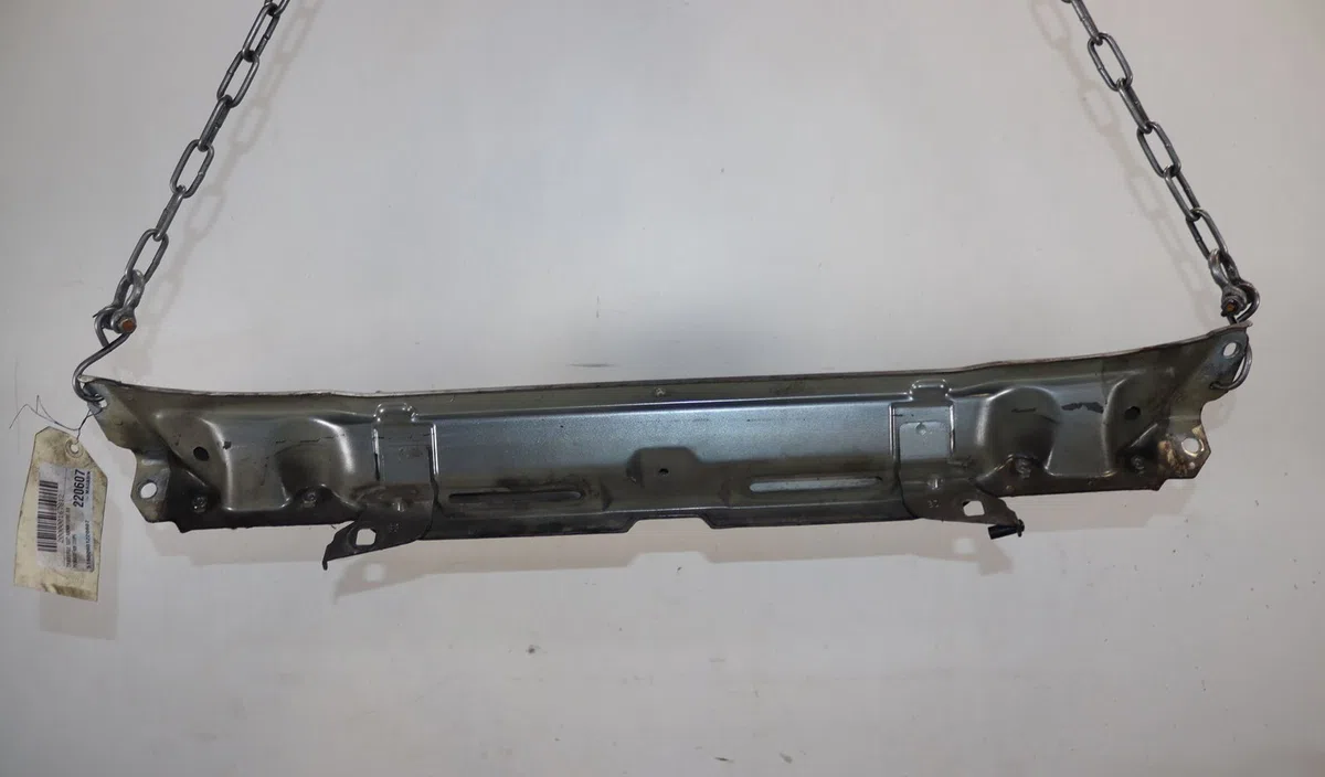 Traverse supérieure armature avant Peugeot 406 Coupé (8C) 2.2 hdi (2000-2004) 2 portes occasion