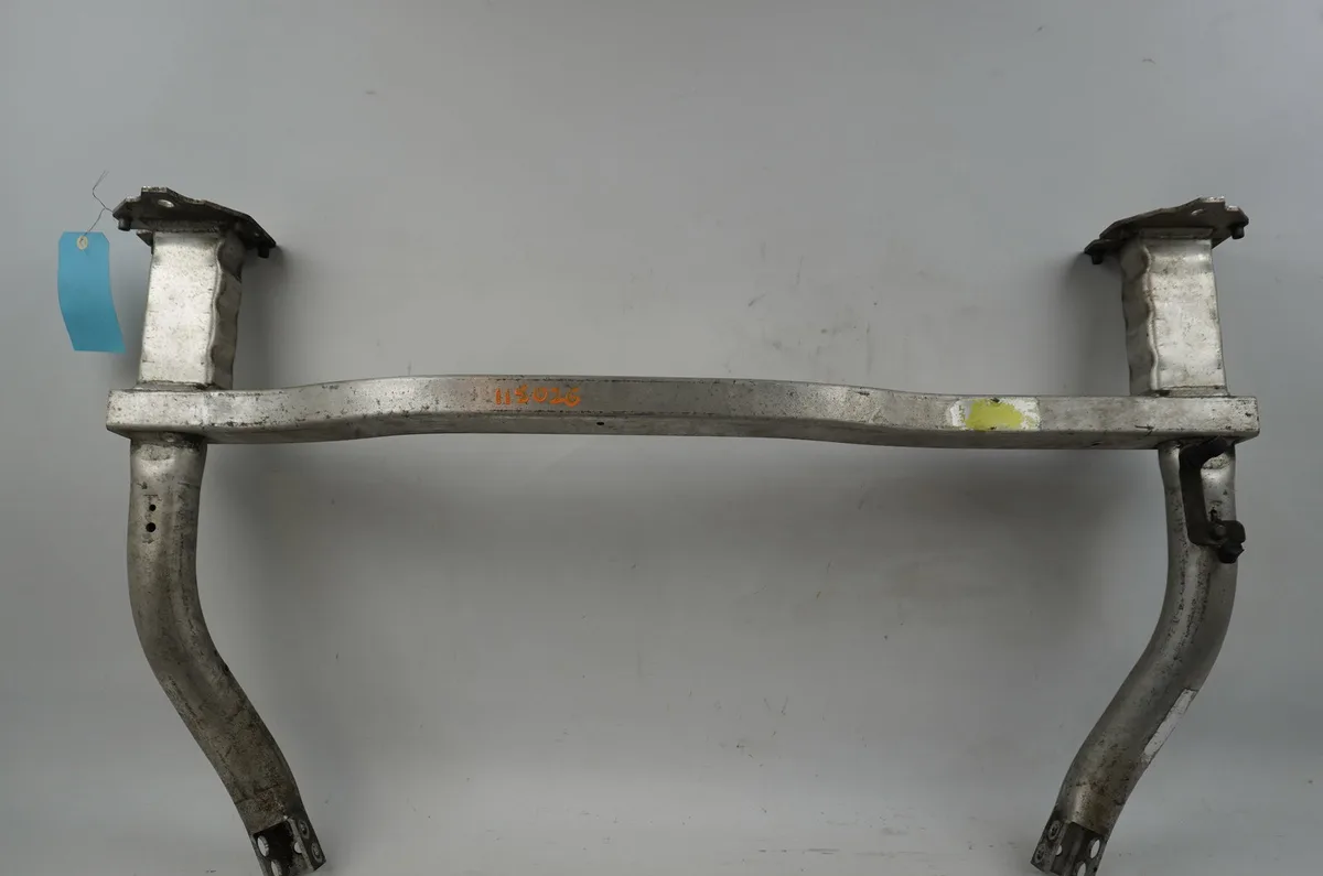 Traverse supérieure armature avant Peugeot 407 (6D_) 2.0 hdi 135 (6drhrh, 6drhre, 6drhrg, 6drhrj) (2004-2010) 4 portes o