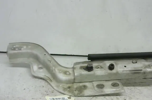Traverse supérieure armature avant PEUGEOT BIPPER occasion