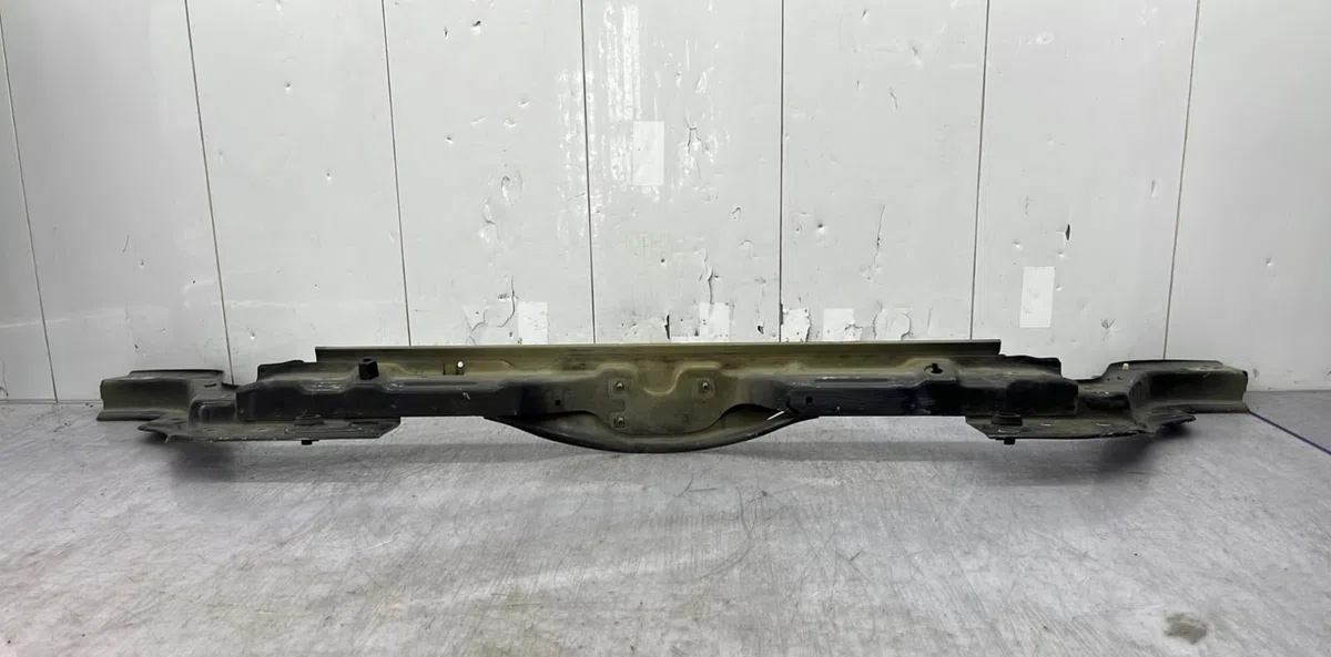 Traverse supérieure armature avant PEUGEOT BIPPER occasion