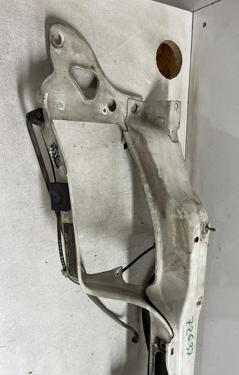 Traverse supérieure armature avant Peugeot BOXER Camionnette (230L) 2.5 d (1994-2002) occasion