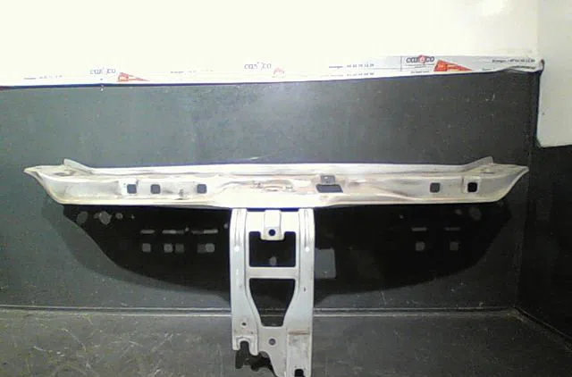 Traverse supérieure armature avant Renault CLIO II (BB_, CB_) 1.4 16v (b-cb0p, bb13) (2000-2008) 5 portes occasion