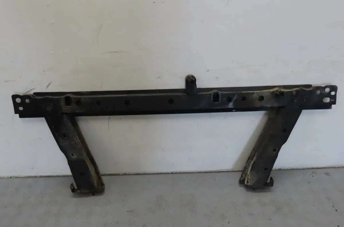 Traverse supérieure armature avant Renault CLIO III (BR0-1, CR0-1) 1.5 dci (c-br0g, c-br1g) (2005-2012) 5 portes occasio