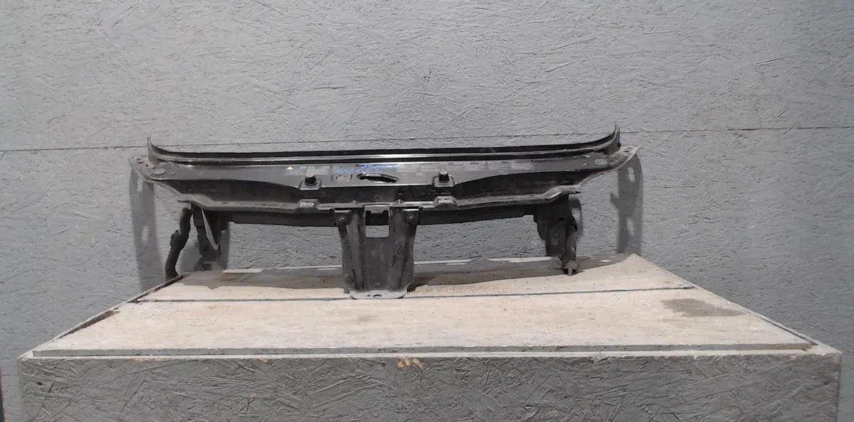 Traverse supérieure armature avant RENAULT ESPACE 4  ESPACE 4 PHASE 1 occasion