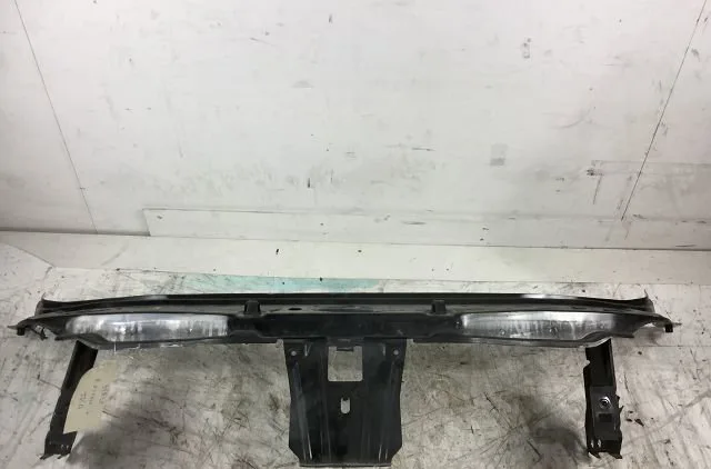 Traverse supérieure armature avant Renault ESPACE IV (JK0-1_) 2.0 dci (jk01, jk02, jk1j, jk1k, jk1h) (2006) occasion