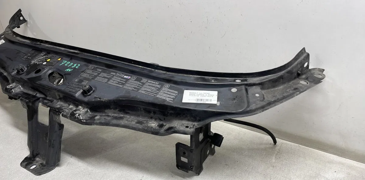 Traverse supérieure armature avant Renault ESPACE IV (JK0-1_) 2.0 dci (jk02, jk03) (2006) 5 portes occasion