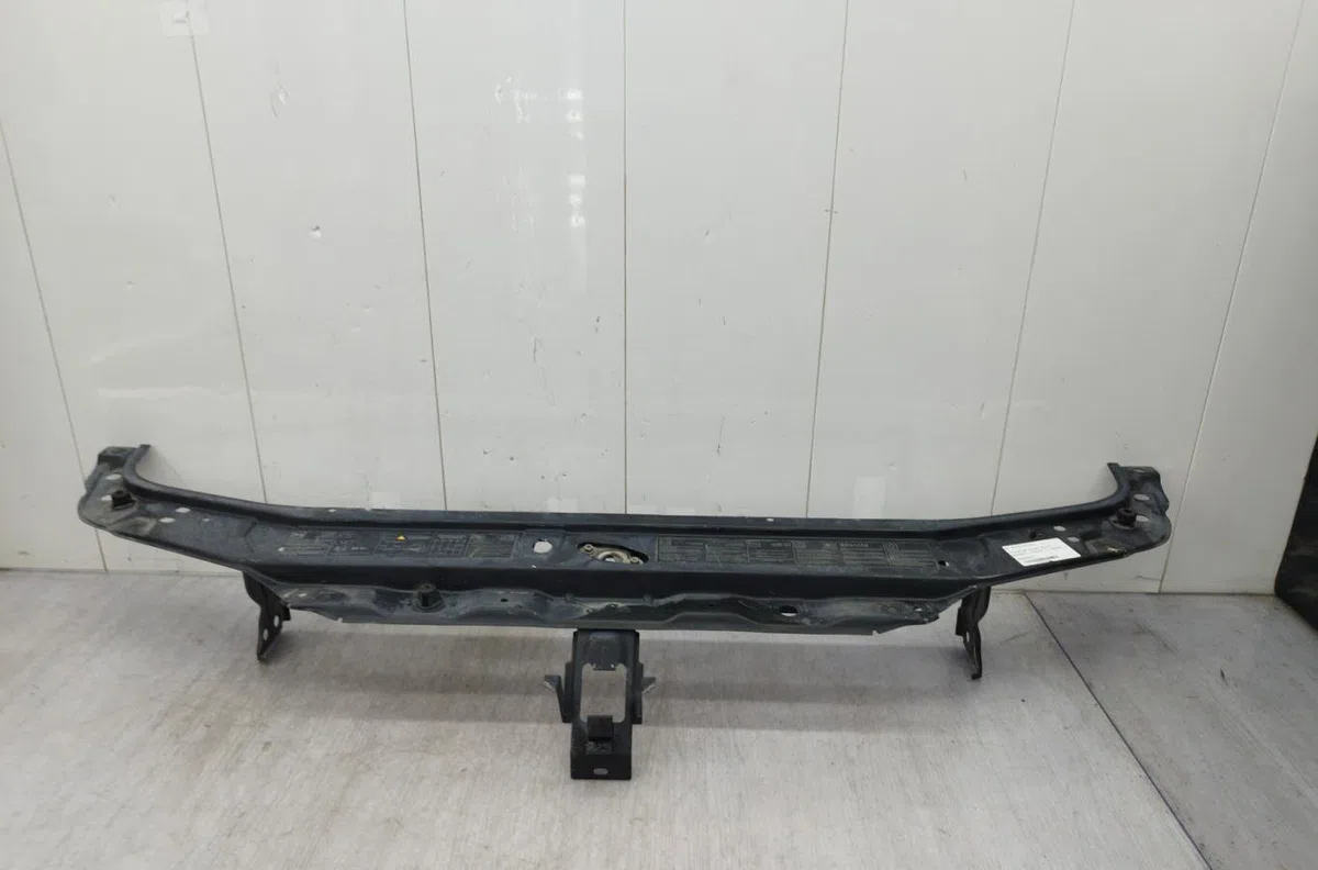 Traverse supérieure armature avant RENAULT LAGUNA 2 PHASE 1 occasion