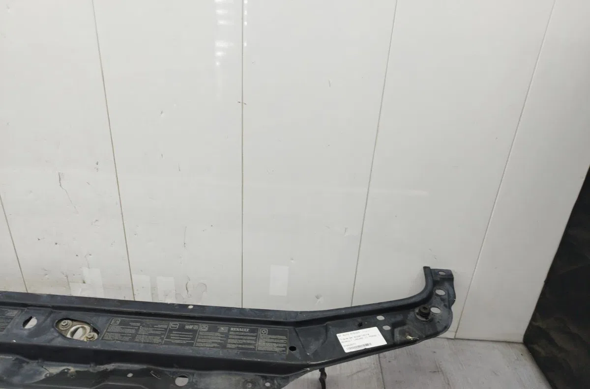Traverse supérieure armature avant RENAULT LAGUNA 2 PHASE 1 occasion