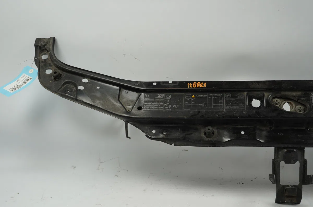 Traverse supérieure armature avant Renault LAGUNA II (BG0-1_) 1.9 dci (2001-2007) occasion