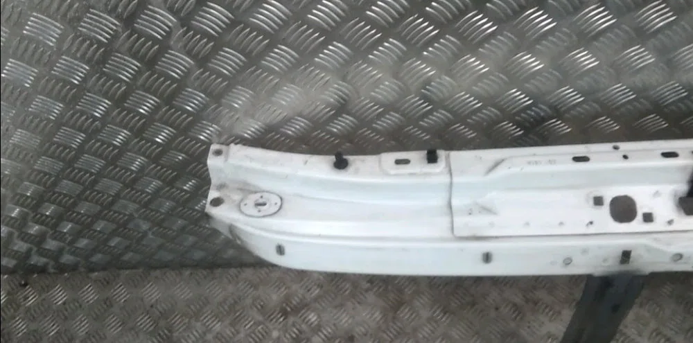Traverse supérieure armature avant Renault MASTER II Camionnette (FD) 2.5 dci 120 (2001) occasion