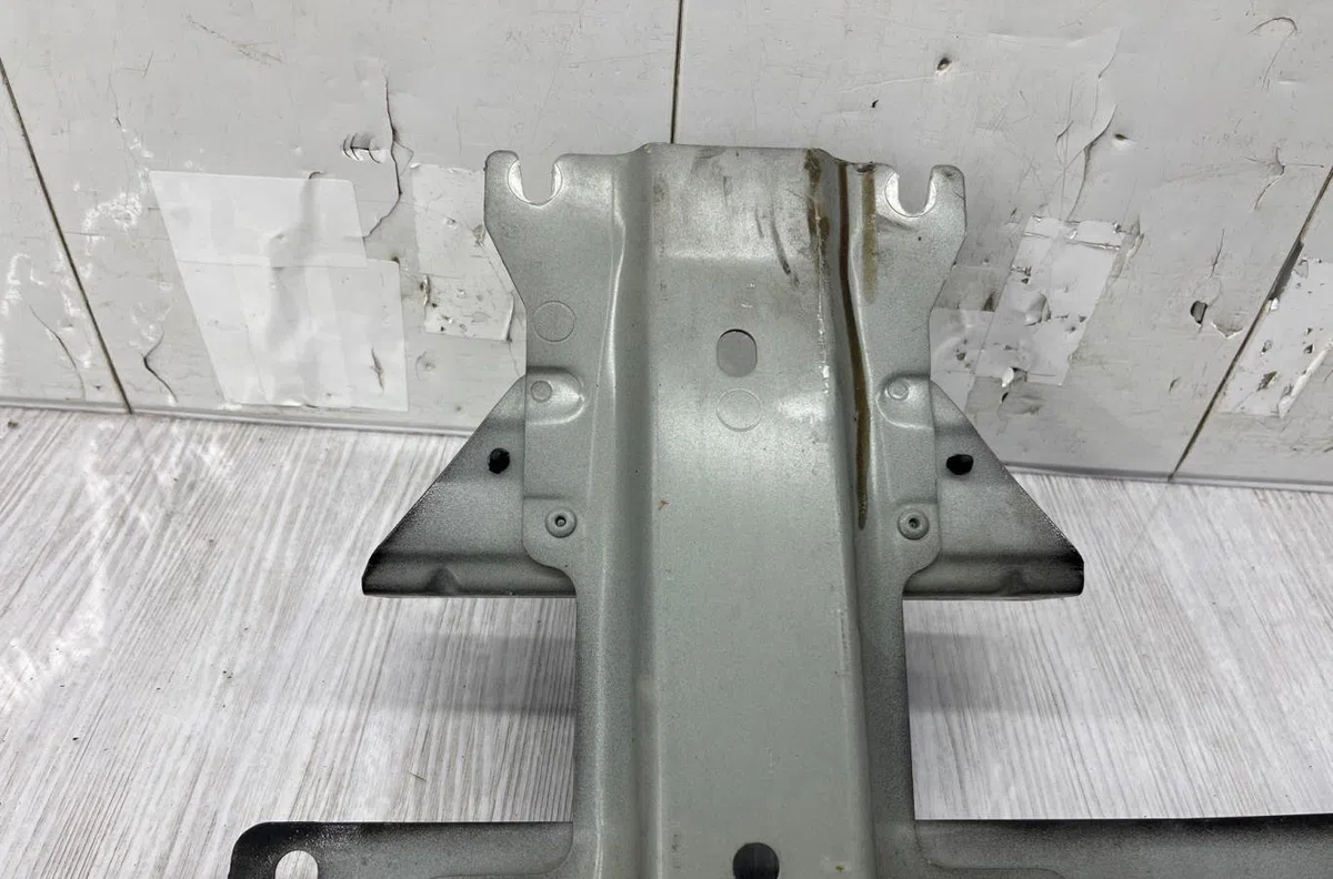 Traverse supérieure armature avant RENAULT TWINGO 2 PHASE 2 occasion