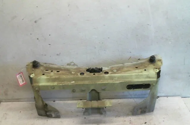 Traverse supérieure armature avant Renault TWINGO II (CN0_) 1.2 16v (cn0k, cn0v) (2007) 3 portes occasion