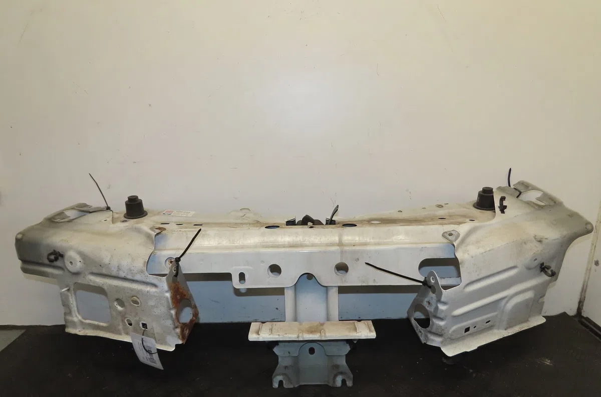Traverse supérieure armature avant Renault TWINGO II (CN0_) 1.5 dci 75 (2010) 3 portes occasion