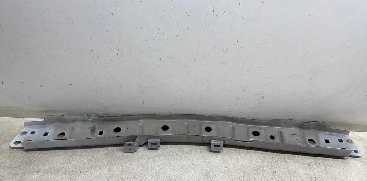 Traverse supérieure armature avant Renault TWINGO III (BCM_, BCA_) 1.0 sce 70 (2014) 5 portes occasion