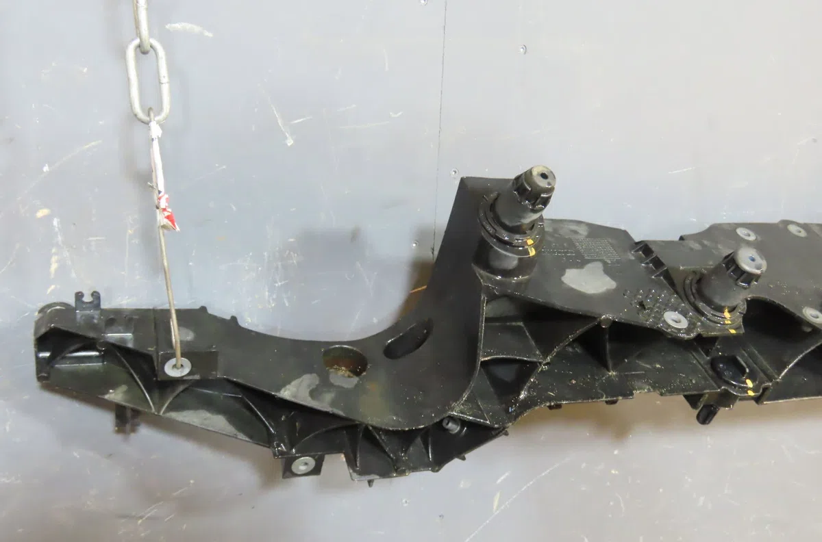 Traverse supérieure armature avant RENAULT ZOE 2016 occasion