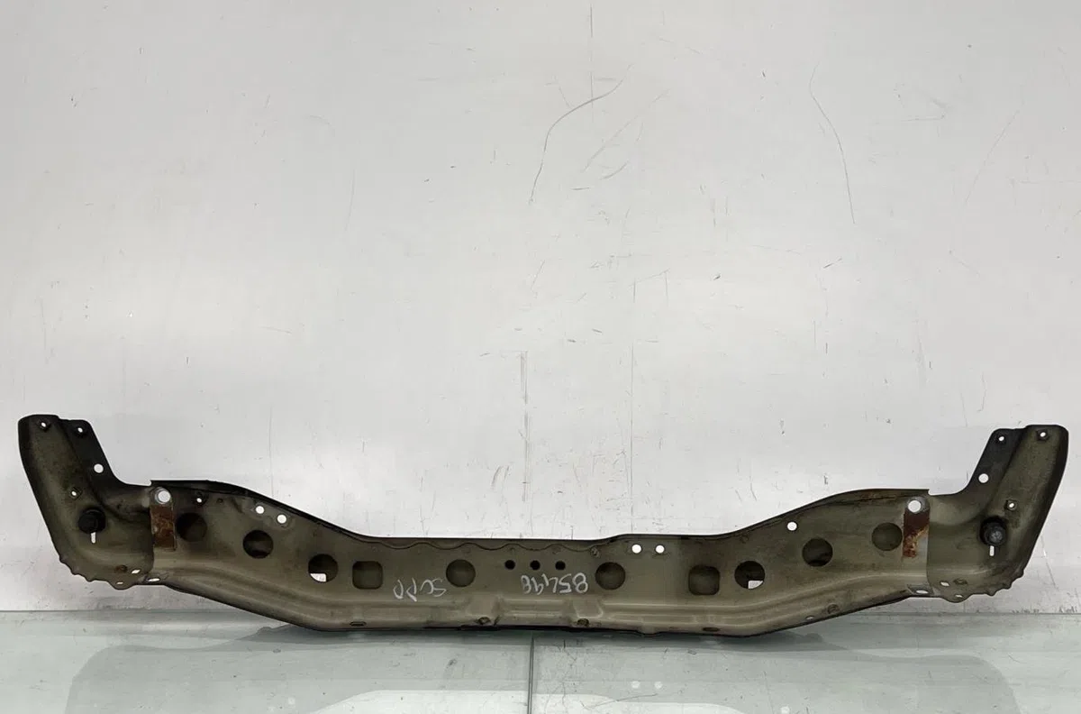 Traverse supérieure armature avant SUZUKI SWIFT 4 occasion