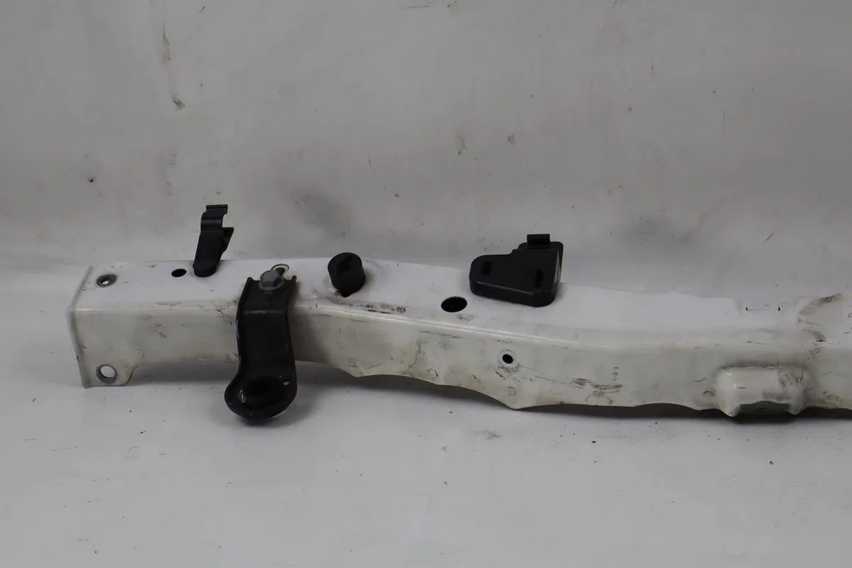 Traverse supérieure armature avant Toyota AURIS (_E18_) 1.2 (nre185_) (2015-2018) occasion