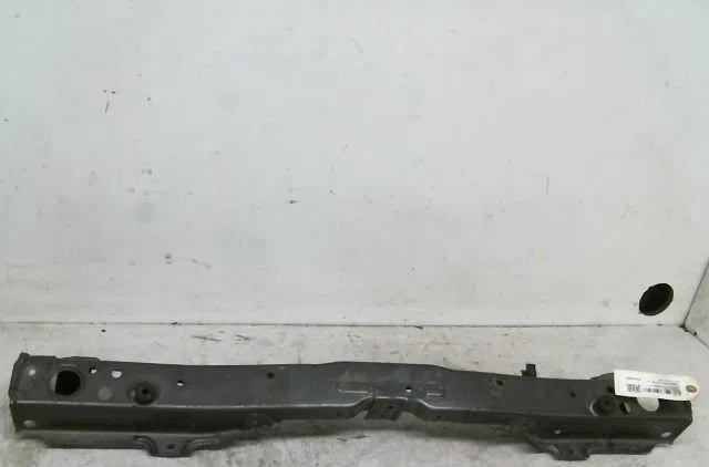Traverse supérieure armature avant Toyota COROLLA Verso (ZER_, ZZE12_, R1_) 2.2 d-4d (aur10_) (2005-2009) 5 portes occas