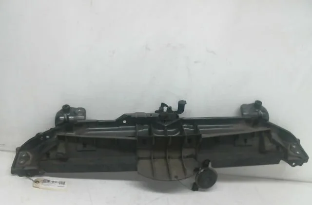 Traverse supérieure armature avant TOYOTA YARIS 69 VVT-I occasion