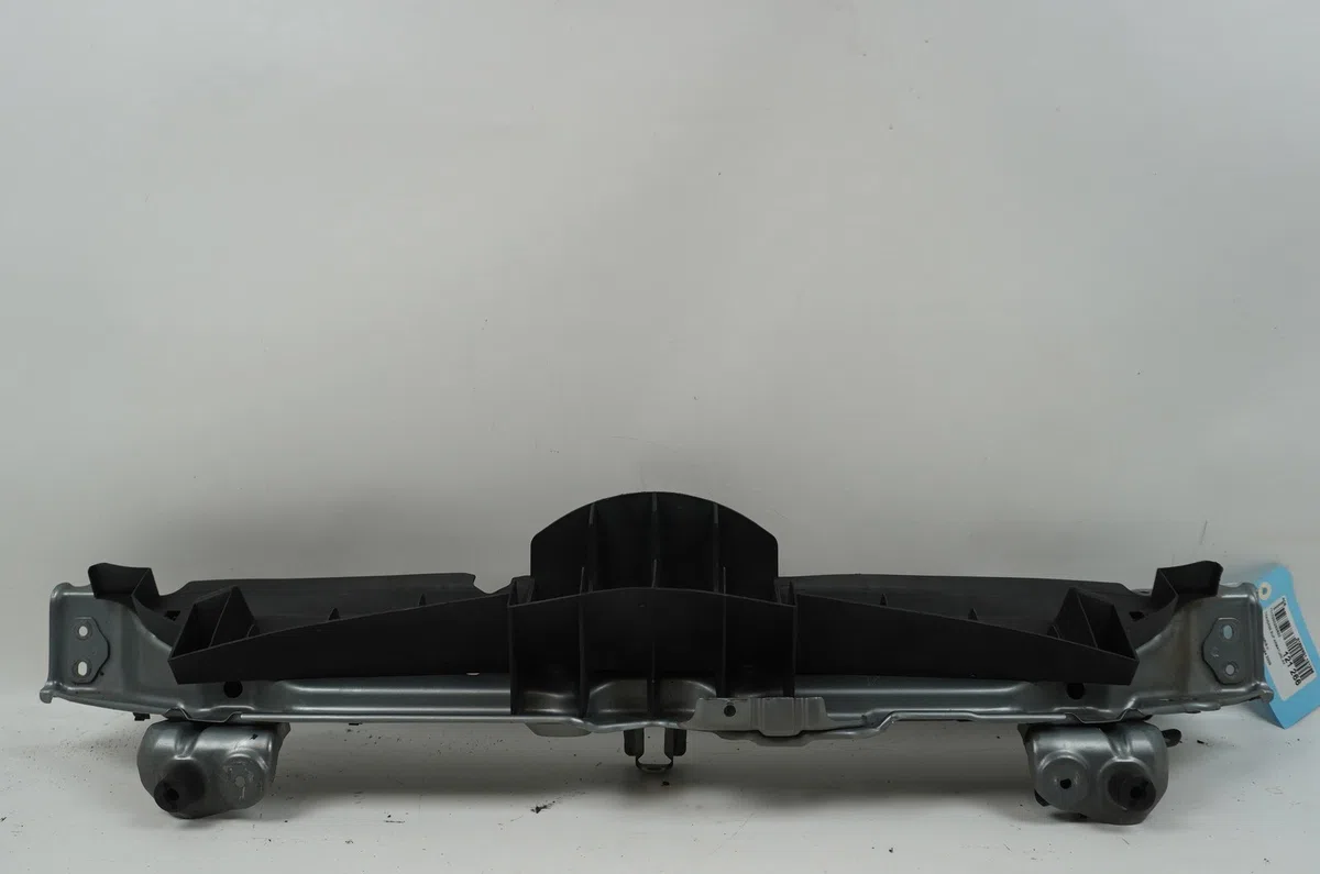 Traverse supérieure armature avant Toyota YARIS (_P9_) 1.4 d-4d (nlp90_) (2005-2012) occasion