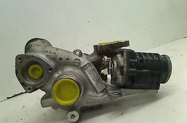 Turbo Peugeot 208 I (CA_, CC_) 1.2 thp 110 (2013) occasion
