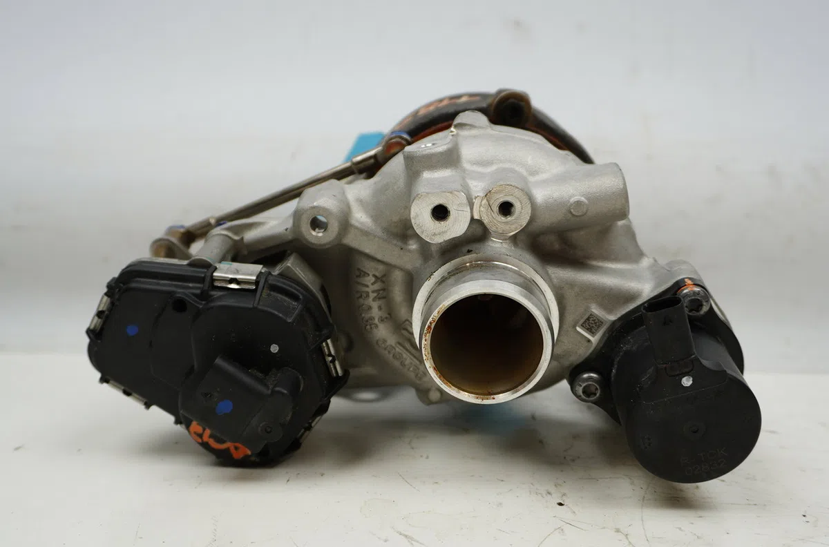 Turbo Peugeot 308 SW III (FC_, FJ_, FR_, F4_) Puretech 136 (frhpyc) (2023) occasion