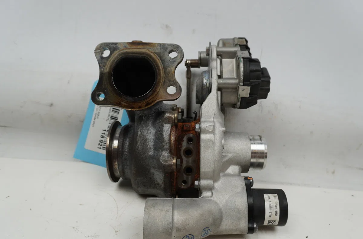 Turbo Peugeot 308 SW III (FC_, FJ_, FR_, F4_) Puretech 136 (frhpyc) (2023) occasion