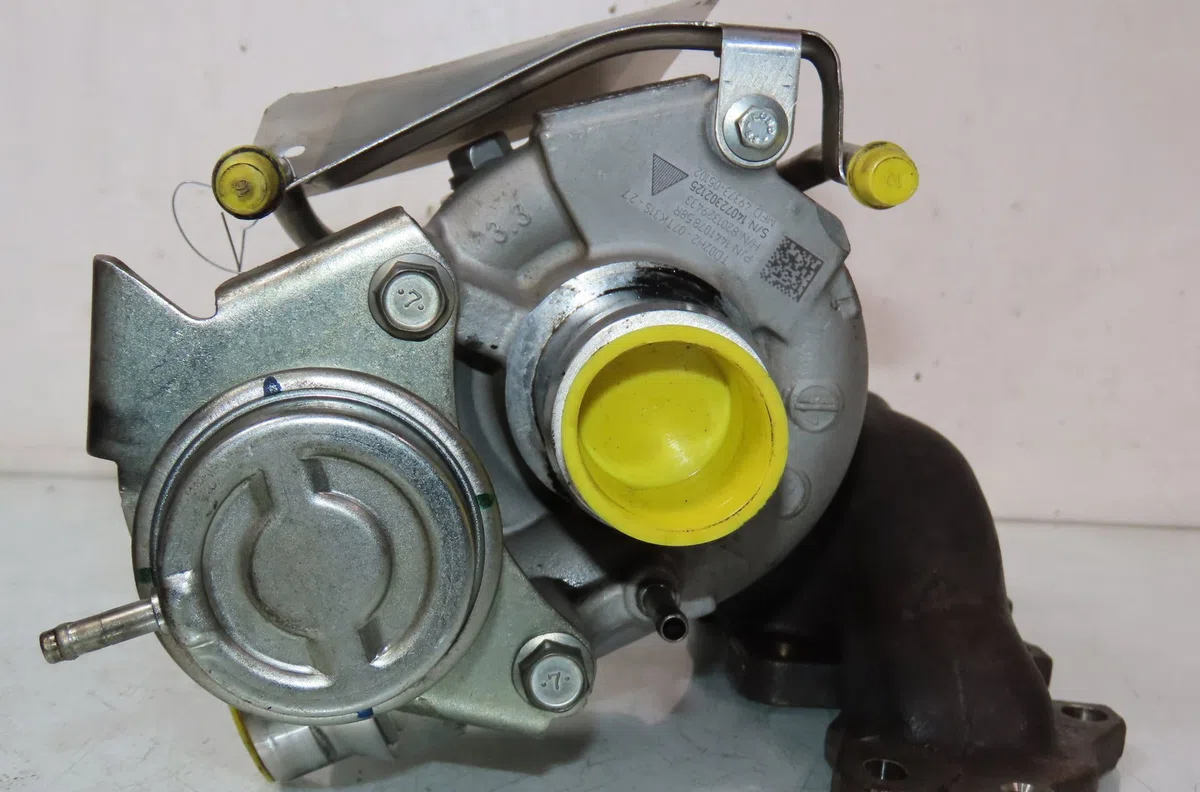 Turbo Renault ARKANA I (LCM_, LDN_) 1.6 e-tech 145 (ldmu) (2020) 5 portes occasion