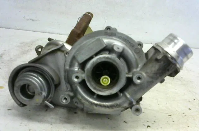 Turbo Renault CLIO IV (BH_) 1.5 dci 90 (2012) 5 portes occasion