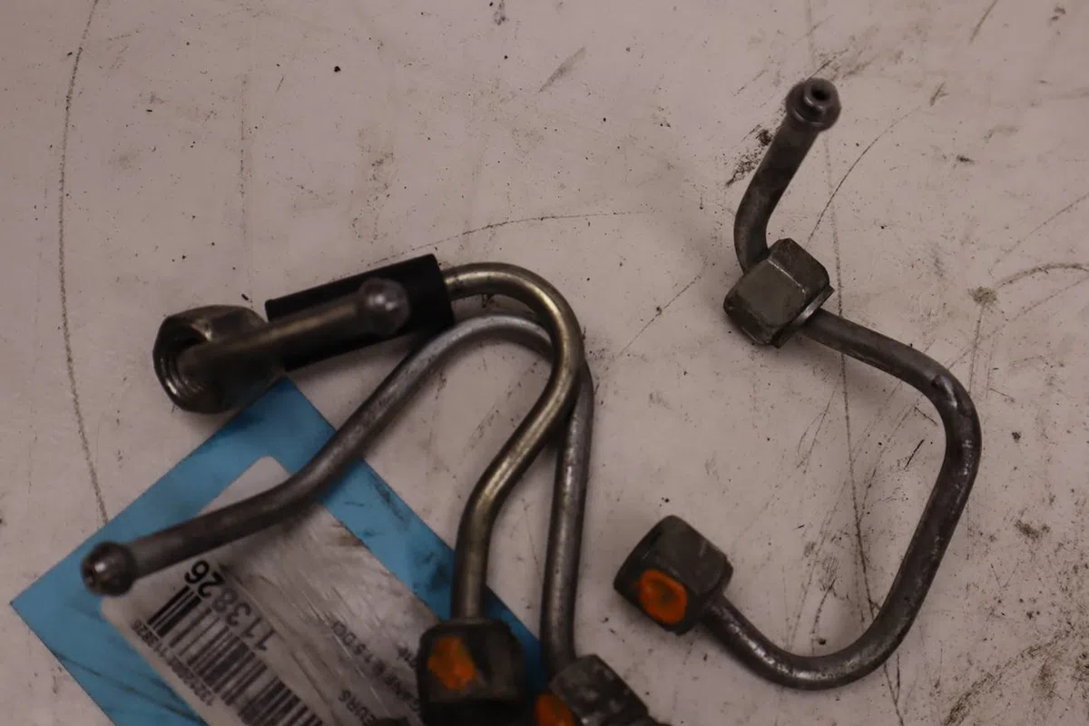Tuyaux injecteurs Renault MEGANE III 3-5 portes (BZ0-1_, B3_) 1.5 dci (2009) 5 portes occasion