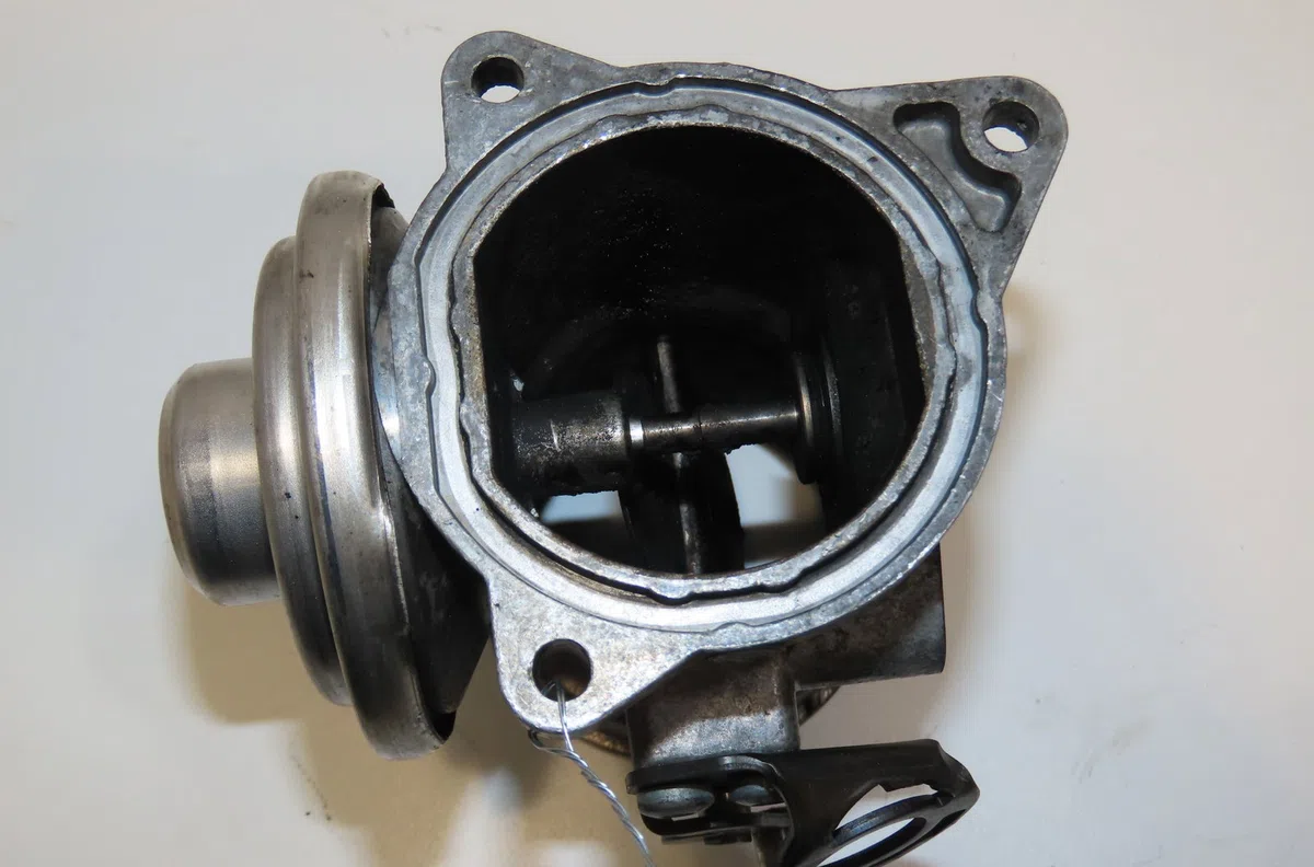 Vanne egr Audi A4 B6 (8E2) 1.9 tdi (2000-2004) 4 portes occasion