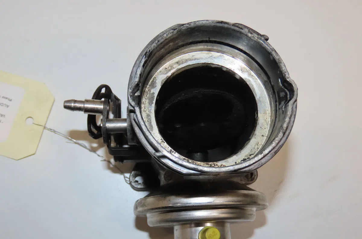 Vanne egr Audi A4 B6 (8E2) 1.9 tdi (2000-2004) 4 portes occasion