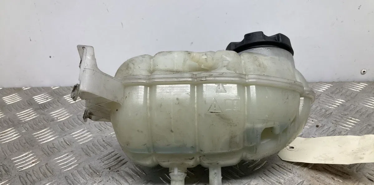 Vase expansion BMW SERIE 3 F30 PHASE 1 occasion