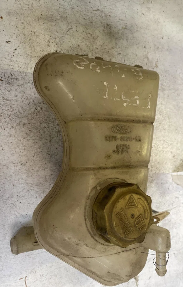 Vase expansion FORD FIESTA 3 PHASE 2 occasion
