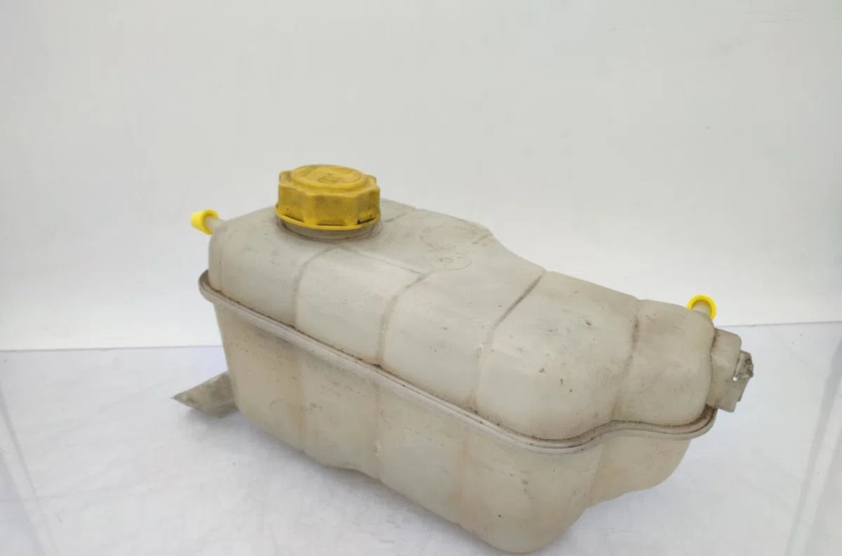 Vase expansion FORD FIESTA 4 PHASE 1 occasion