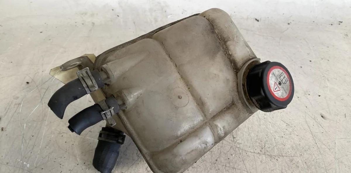 Vase expansion FORD FOCUS 1 BREAK occasion