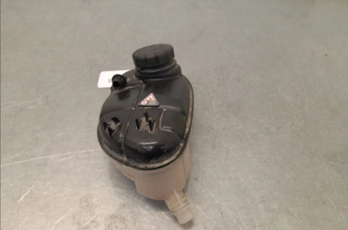 Vase expansion Mercedes-benz CLASSE A (W176) A 200 cdi - d 4-matic (176.002) (2014-2018) occasion