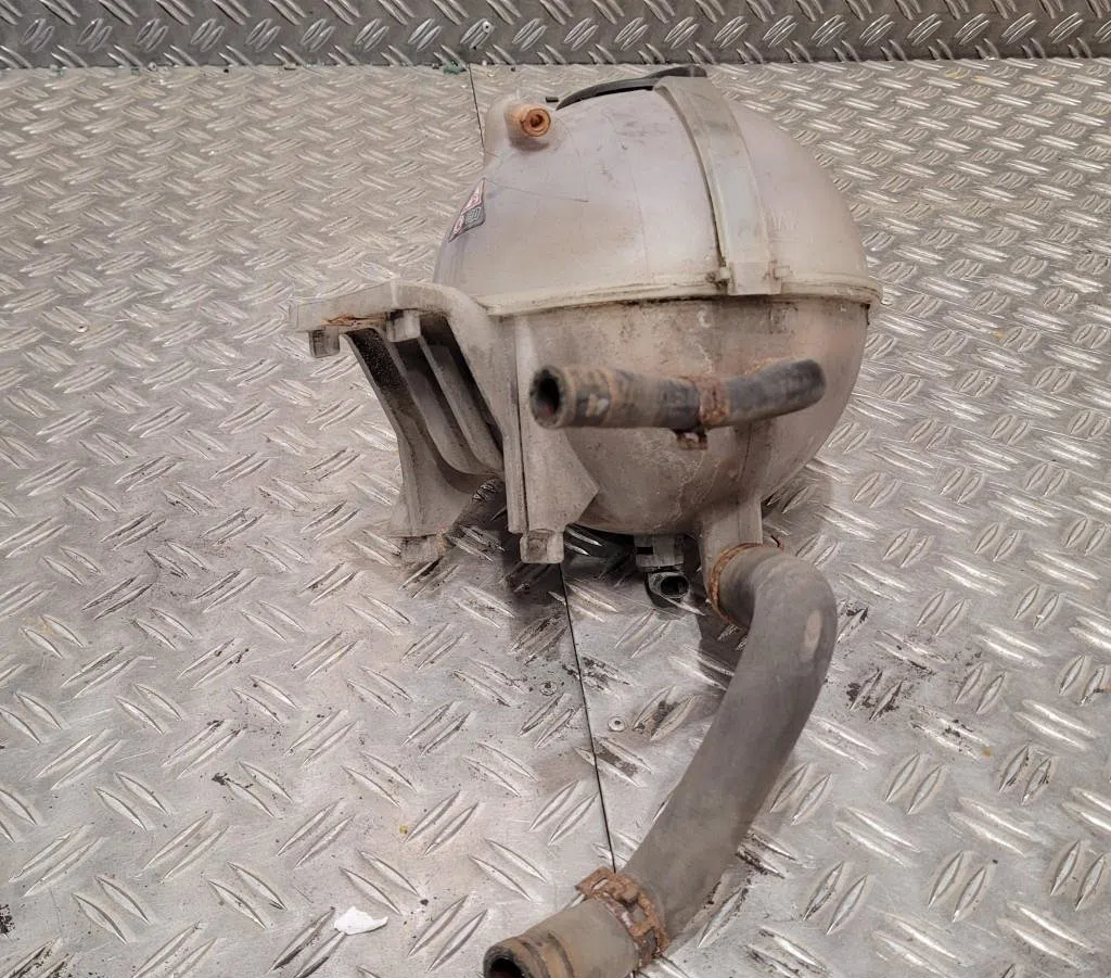 Vase expansion Mercedes-benz SPRINTER 3,5-t Camion plate-forme-Châssis (B906) 313 cdi (906.131, 906.133, 906.135, 906.23