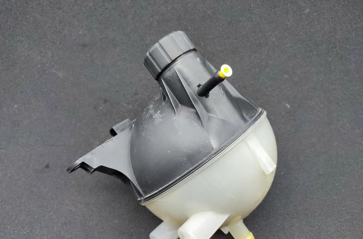 Vase expansion MERCEDES CLASSE A 169 PHASE 2 occasion