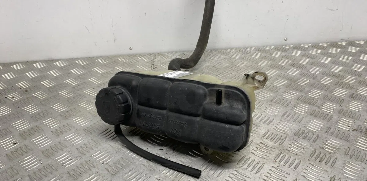 Vase expansion MERCEDES CLASSE CLK 208 PHASE 1 COUPE occasion