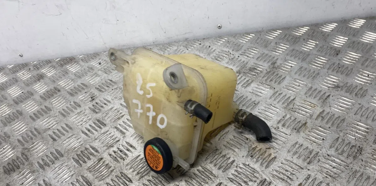 Vase expansion MITSUBISHI GRANDIS occasion