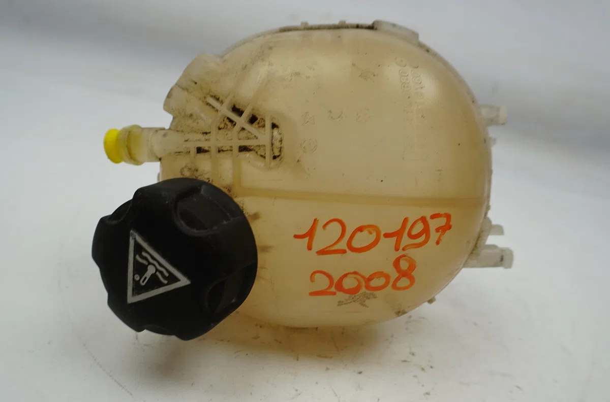 Vase expansion Peugeot 2008 II (UD_, US_, UY_, UK_) 1.5 bluehdi 130 (2019) occasion