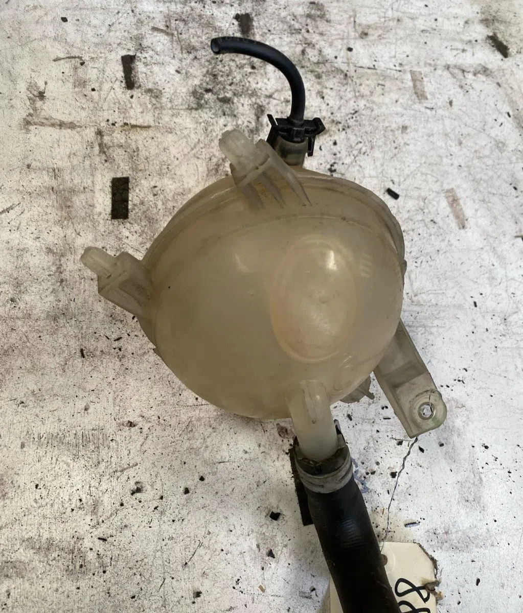Vase expansion Peugeot 206 (2L_, 2M_) 1.4 hdi eco 70 (2009-2013) 5 portes occasion