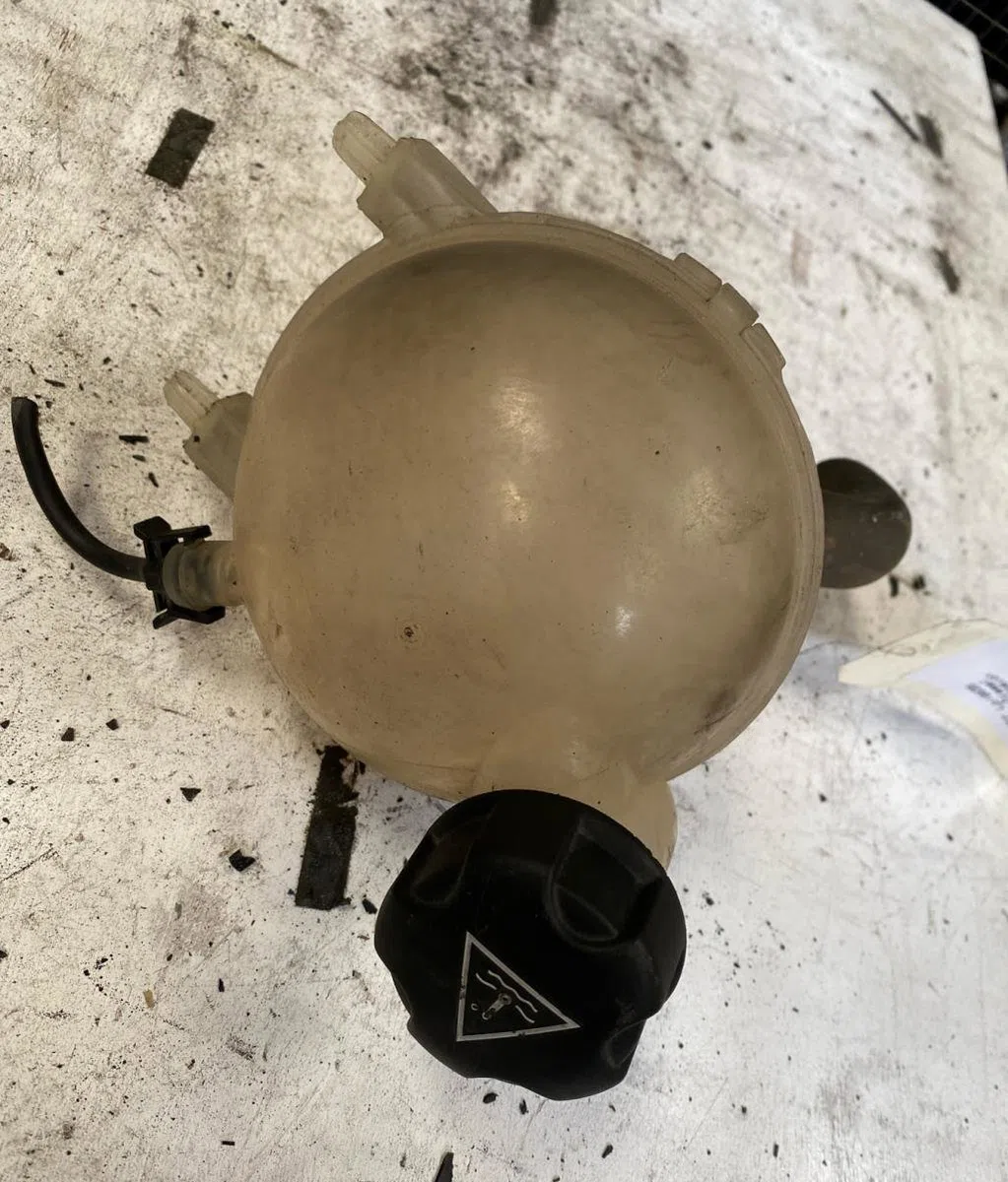 Vase expansion Peugeot 206 (2L_, 2M_) 1.4 hdi eco 70 (2009-2013) 5 portes occasion