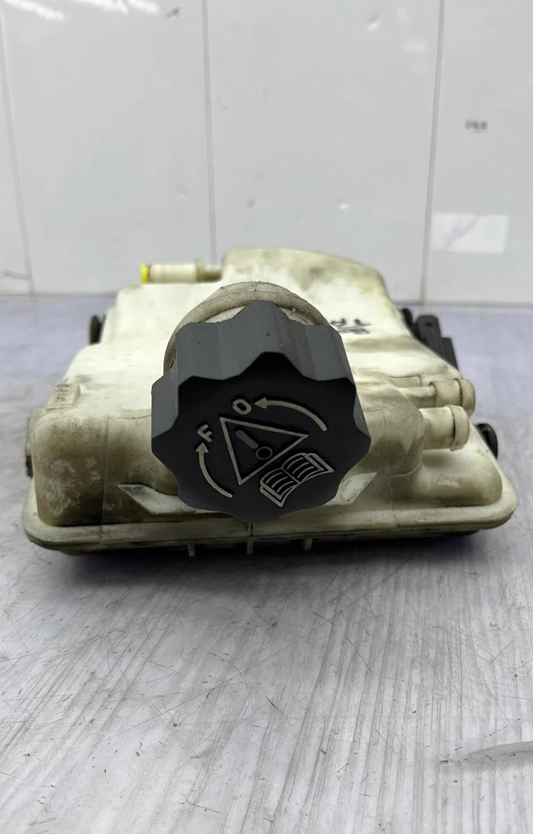 Vase expansion PEUGEOT 206 PHASE 1 occasion